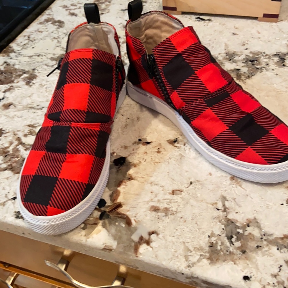 Red Buffalo check shoes❤️